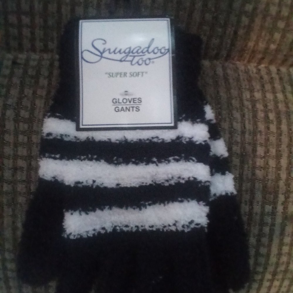 NWT Unisex SNUGADOO TOO gloves
